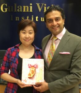 Patient from overseas thrilled with perfect vision following Dr. Gulani’s advanced LaZrPlastique® procedure.